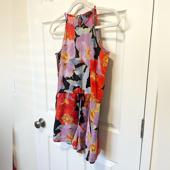 Ann Taylor LOFT Full Bloom Tropical Romper 🌺 - Picture 2 of 7